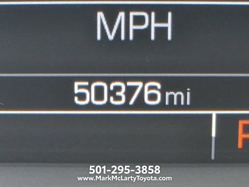 Used 2018 Chevrolet Equinox Premier FWD image 24