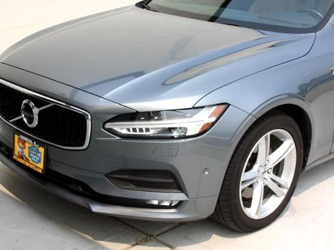 Used 2018 Volvo S90 T5 Momentum w/ Convenience Package image 39