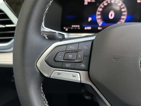 New 2026 Volkswagen Taos SE AWD/4WD image 24