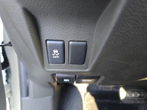 Used 2013 Nissan Cube 1.8 S w/ Interior Designer Pkg image 36