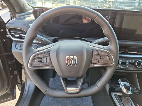 Used 2025 Buick Envista Sport Touring w/ Experience Buick Package FWD image 24