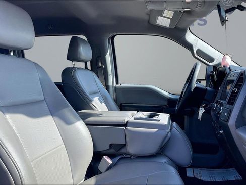 Used 2019 Ford F250 XL w/ STX Appearance Package image 28