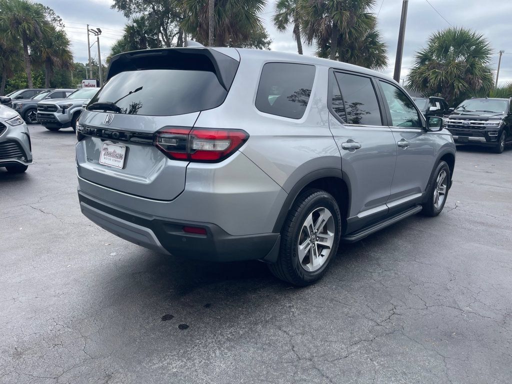 Used 2024 Honda Pilot EX-L image 6