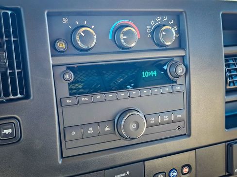 New 2025 GMC Savana 2500 w/ Driver Convenience Package image 20