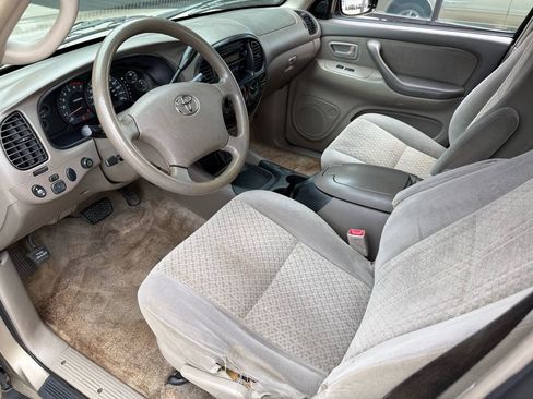 Used 2005 Toyota Tundra SR5 image 2