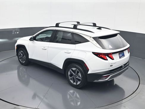 Certified 2025 Hyundai Tucson SEL FWD image 19