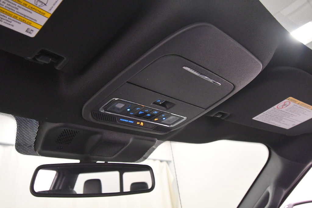 Used 2025 Ford F350 Platinum w/ FX4 Off-Road Package AWD/4WD image 28