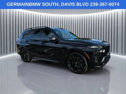 Used 2025 BMW X7 xDrive40i w/ M Sport Package AWD/4WD image 3