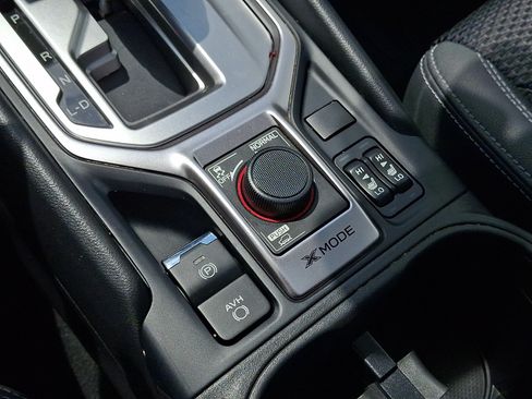 Used 2020 Subaru Forester Premium AWD/4WD image 18