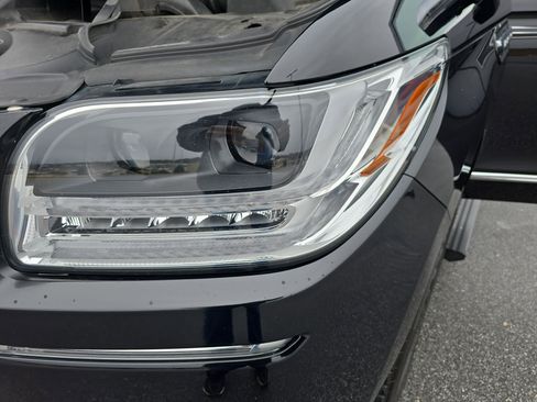 Used 2021 Lincoln Navigator L Black Label w/ Cargo Convenience Package image 31