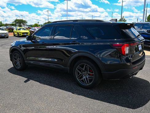 Certified 2025 Ford Explorer ST AWD/4WD image 7