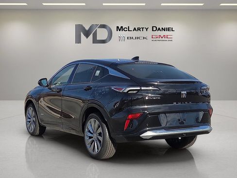 New 2026 Buick Envista Avenir FWD image 4