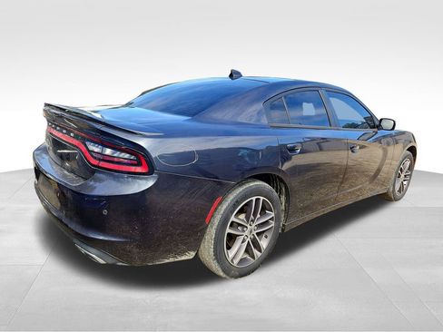 Used 2019 Dodge Charger SXT image 5