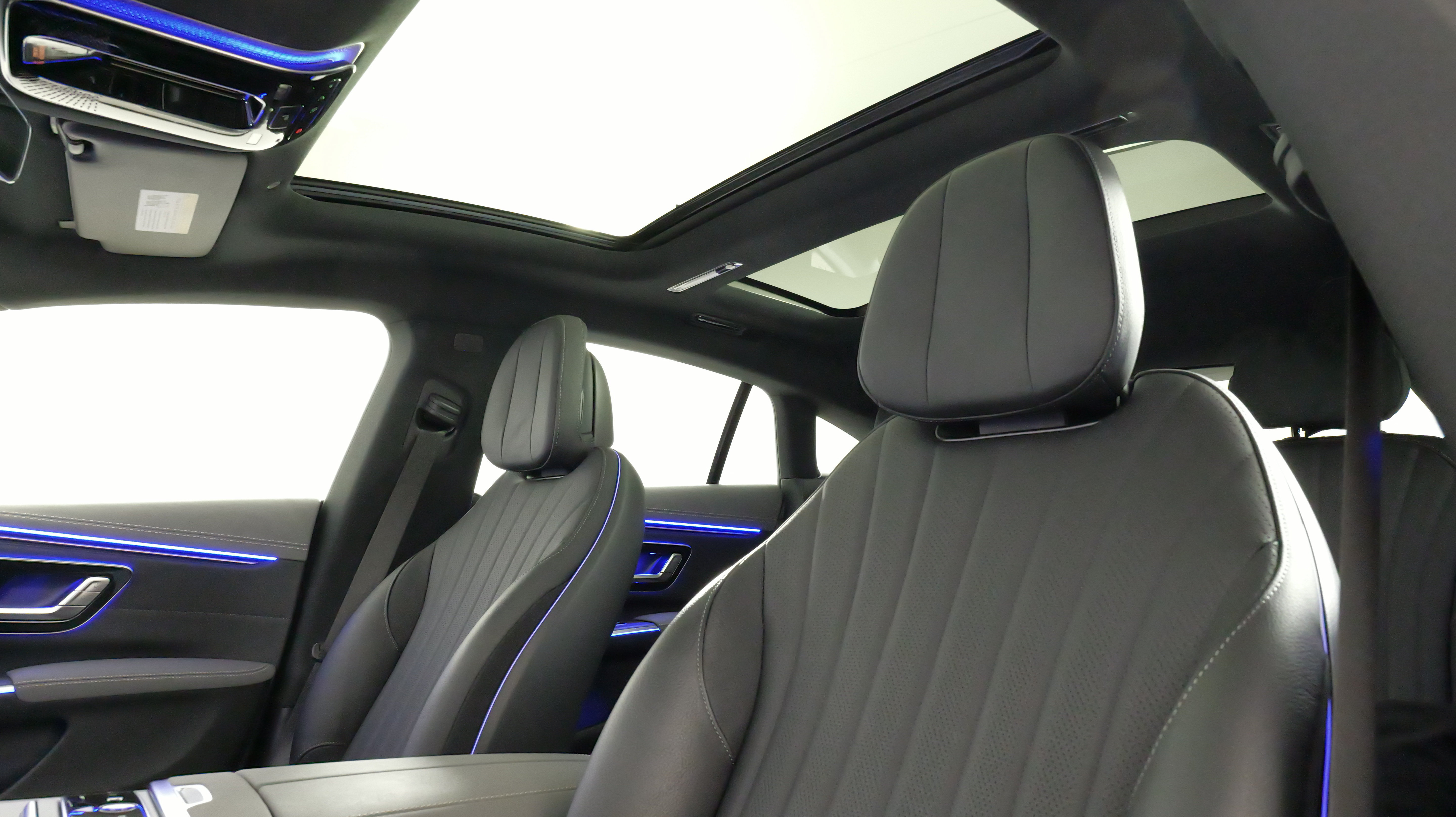 Used 2023 Mercedes-Benz EQS 580 4MATIC Sedan image 33