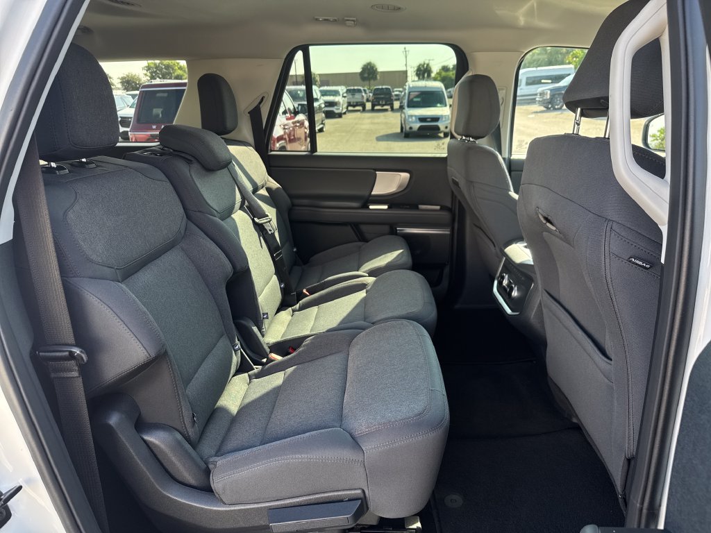 Used 2025 Ford Expedition Max Active RWD image 27