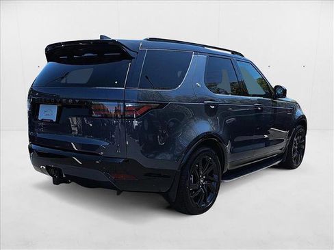 New 2025 Land Rover Discovery Dynamic SE image 5