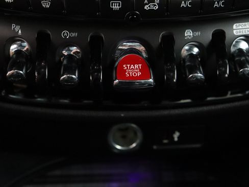 Used 2023 MINI Cooper Clubman S w/ MINI Untold Edition FWD image 18