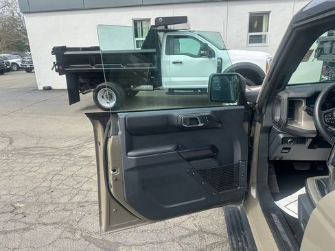 Certified 2025 Ford Bronco Outer Banks AWD/4WD image 12