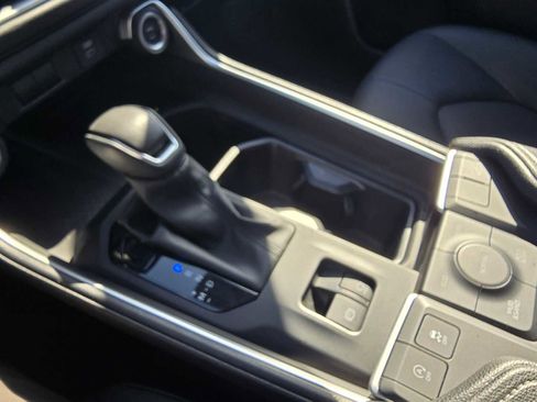 Used 2025 Toyota Grand Highlander AWD image 31