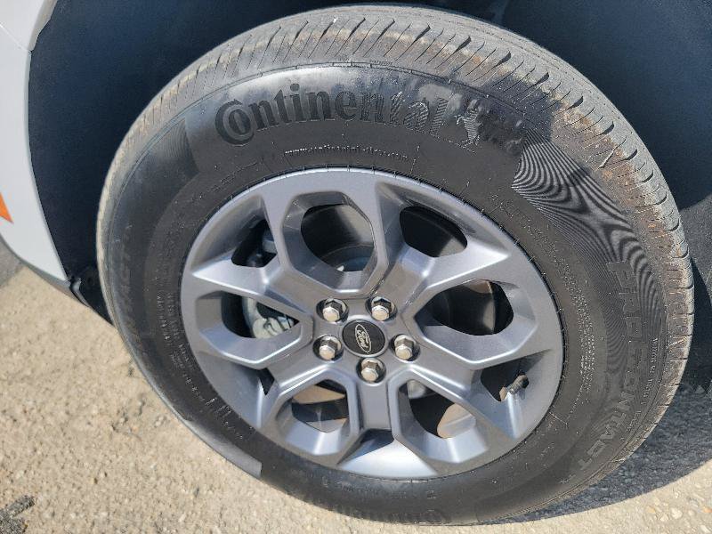 Used 2025 Ford Maverick XLT w/ Equipment Group 302A AWD/4WD image 8