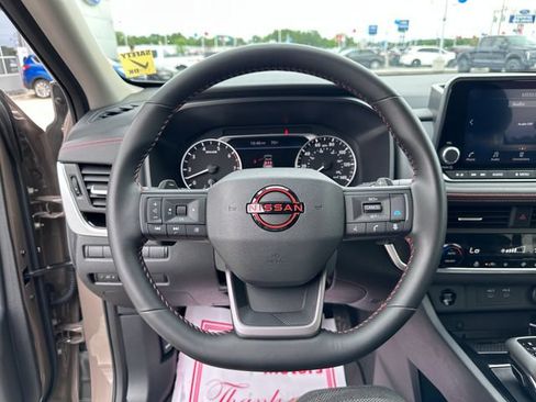 Used 2025 Nissan Rogue SV w/ Rock Creek Premium Package AWD/4WD image 20