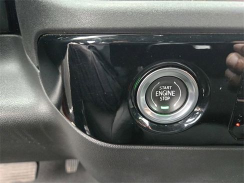 Used 2024 GMC Sierra 1500 Elevation image 19