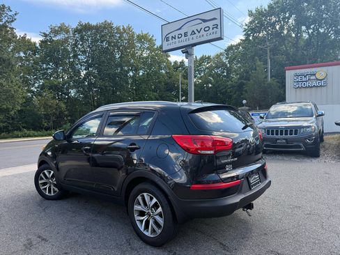 Used 2015 Kia Sportage LX image 5