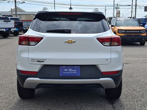 Used 2023 Chevrolet TrailBlazer LT w/ Convenience Package AWD/4WD image 9