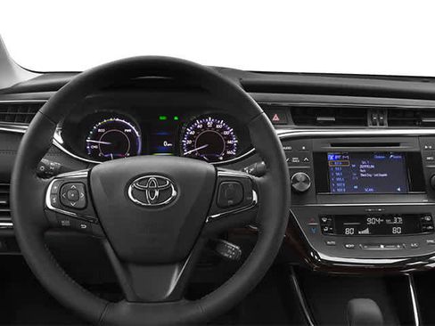 Used 2013 Toyota Avalon XLE Touring FWD image 6