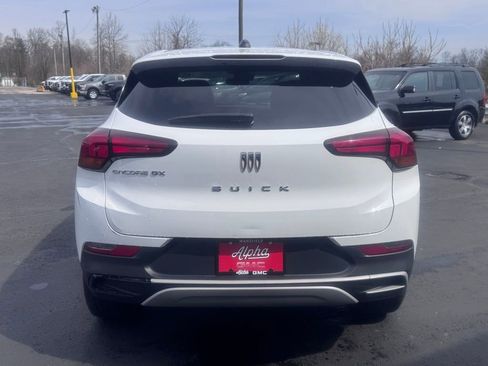 Used 2024 Buick Encore GX Preferred FWD image 4