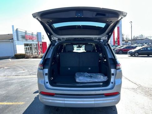 New 2026 Jeep Grand Cherokee L Summit image 10