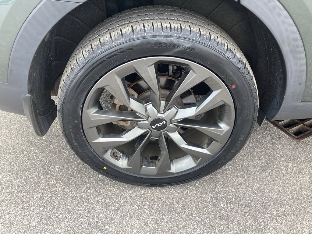 Certified 2023 Kia Sorento X-Line EX AWD/4WD image 9