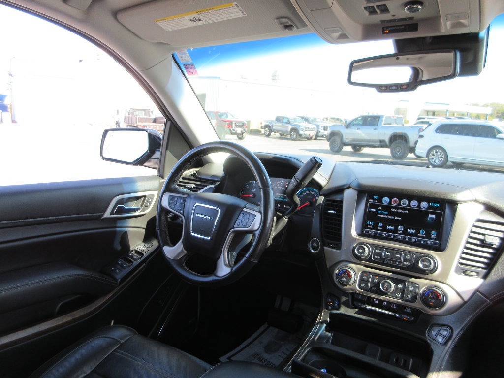 Certified 2018 GMC Yukon Denali w/ Open Road Package AWD/4WD image 30