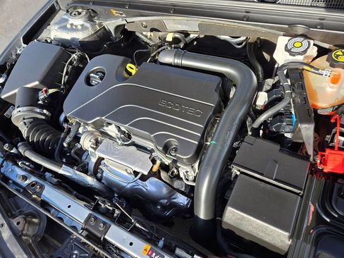 Used 2024 Chevrolet Malibu LT FWD image 16