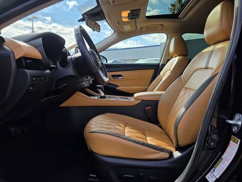 Used 2024 Nissan Sentra SV w/ SV Premium Package image 14