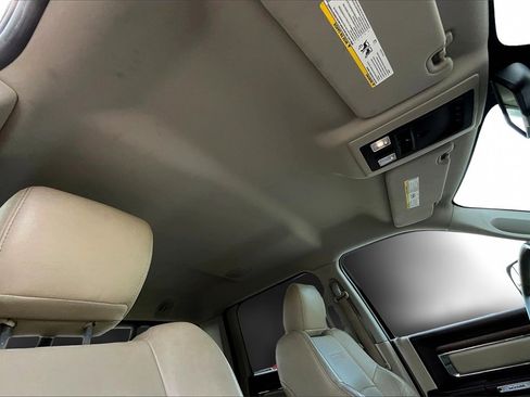 Used 2016 RAM 3500 Laramie image 23