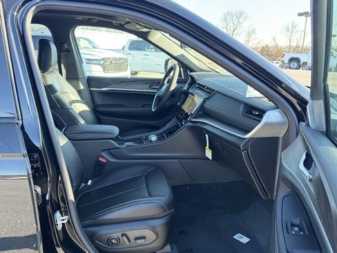 New 2026 Jeep Grand Cherokee Limited image 28