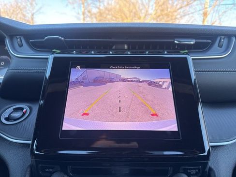 New 2025 Jeep Grand Cherokee L Laredo image 17