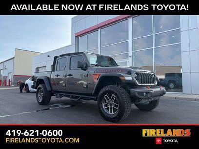 Used 2024 Jeep Gladiator Mojave w/ Convenience Group