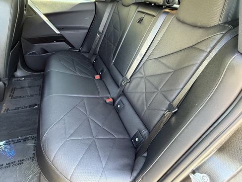 Used 2025 BMW iX xDrive50 w/ Sport Package image 32