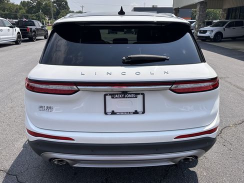 Used 2021 Lincoln Corsair Reserve AWD/4WD image 7
