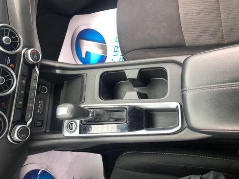 Used 2024 Nissan Sentra SV FWD image 11