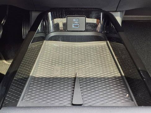Used 2023 Ford Mustang Mach-E Premium RWD image 9