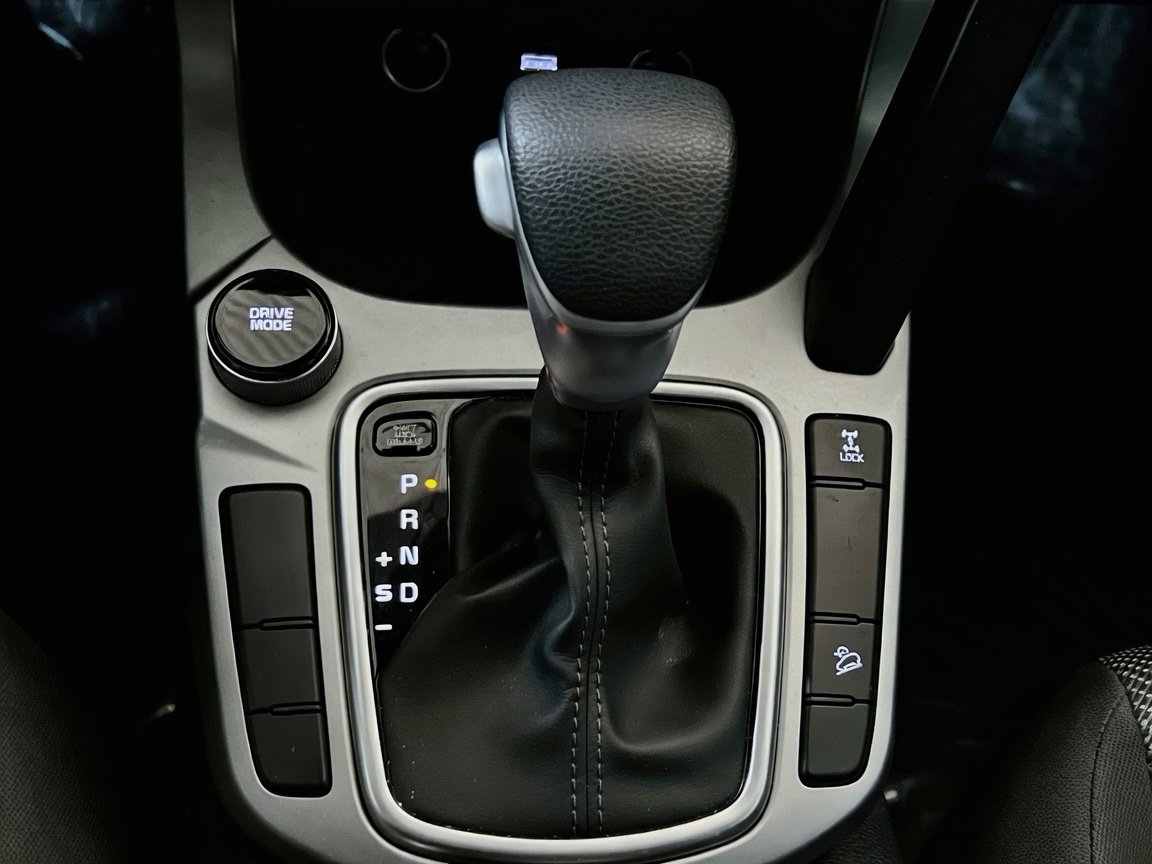 Used 2025 Kia Seltos LX AWD/4WD image 12