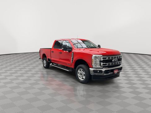 New 2025 Ford F250 XLT w/ 360-Degree Camera Package image 32