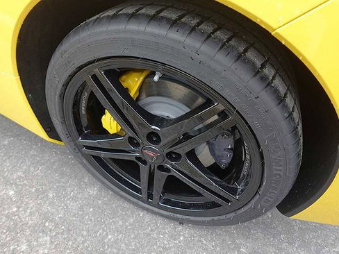 New 2026 Chevrolet Corvette Stingray Preferred Cpe w/ Z51 Performance Package RWD image 38