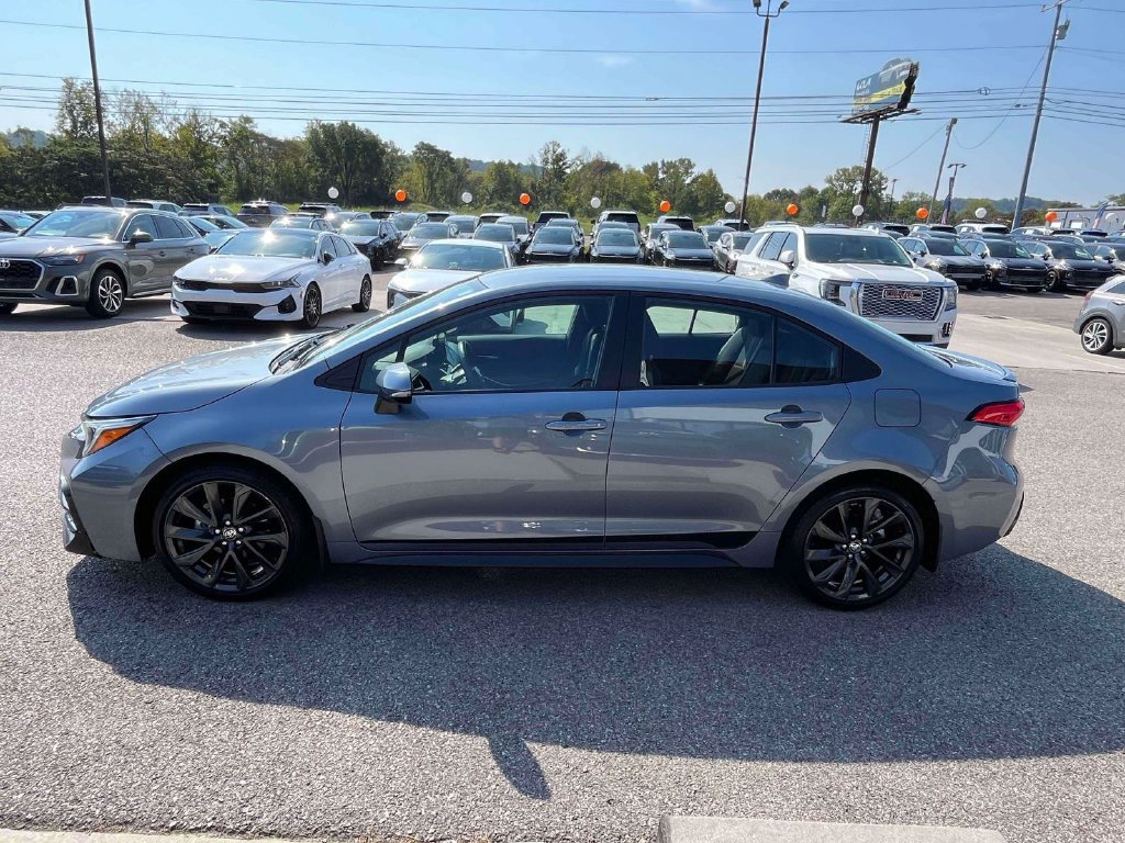 Used 2025 Toyota Corolla SE FWD image 26