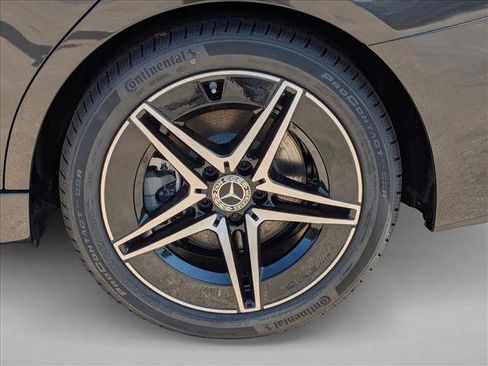 Used 2025 Mercedes-Benz C 300 Sedan image 10