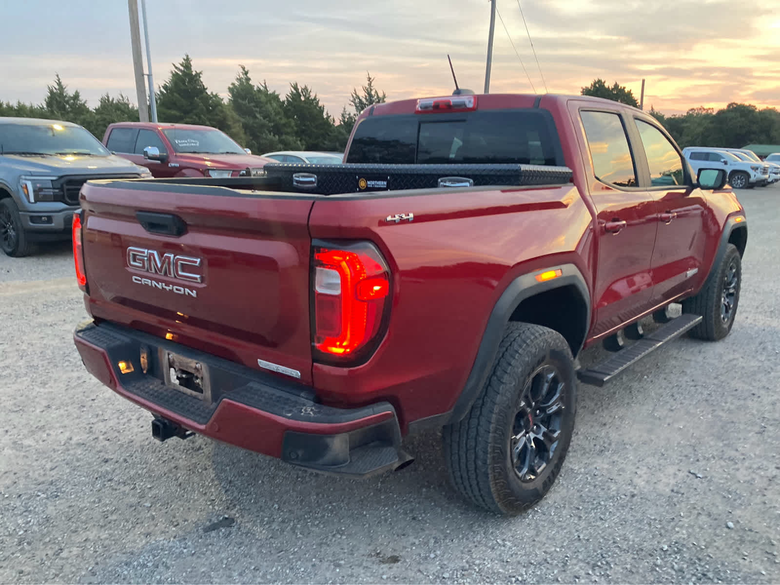 Used 2024 GMC Canyon Elevation w/ Elevation Premium Package AWD/4WD image 8