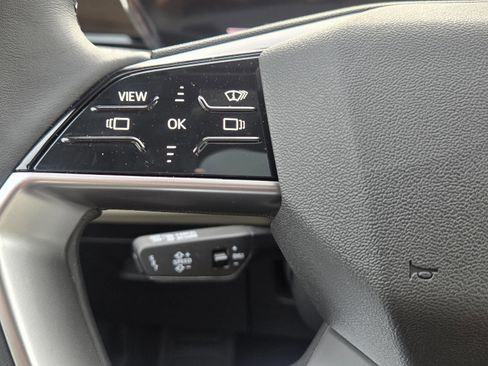 New 2025 Audi Q6 e-tron Premium Plus image 25